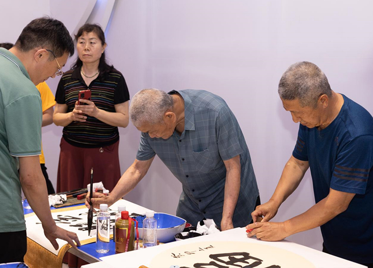 “父愛有痕 歲月無跡”慶祝父親節活動